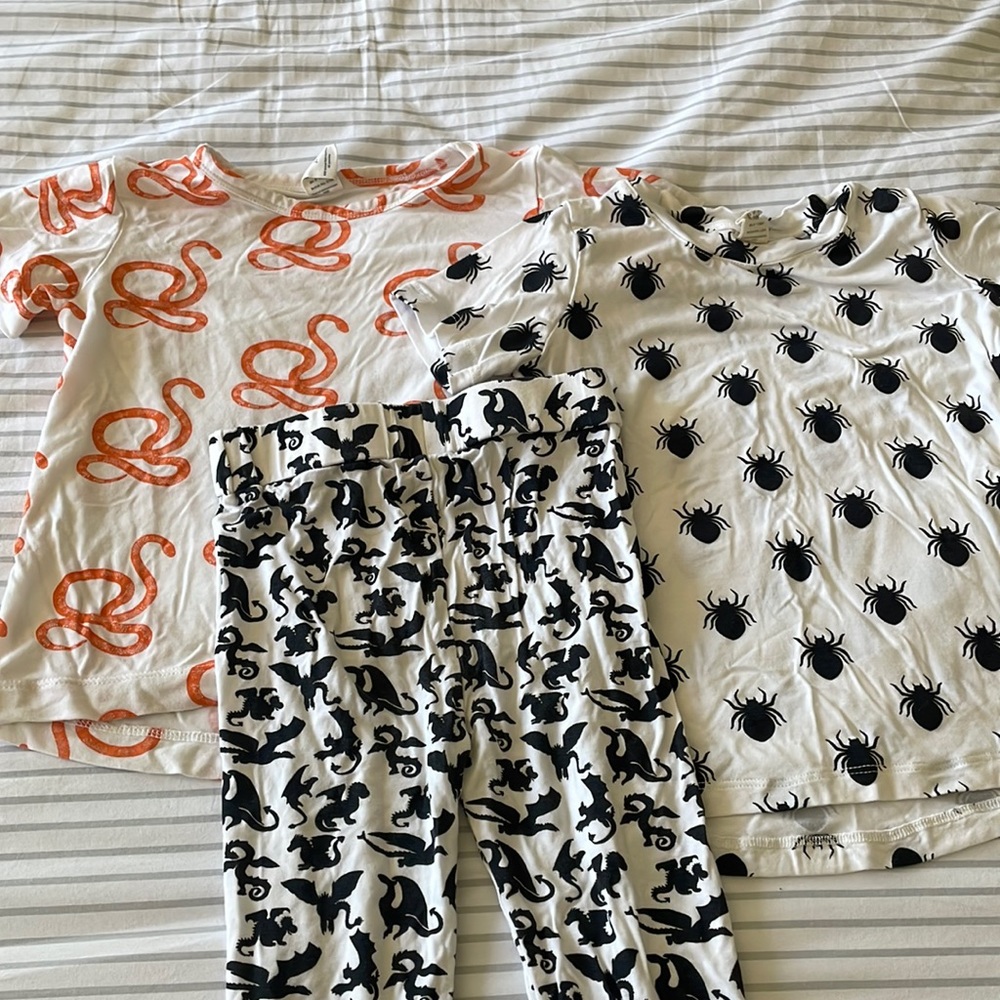 Kate Quinn Halloween Bundle 2T